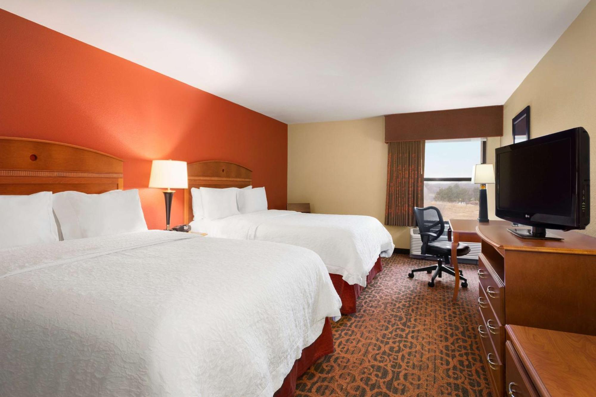 Hampton Inn Wichita-East Exterior foto